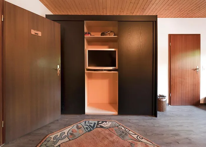 Lindenallee Apartament *